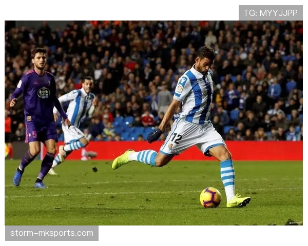 塞维利亚高压逼抢战术再显神威，竞技状态持续攀升引关注