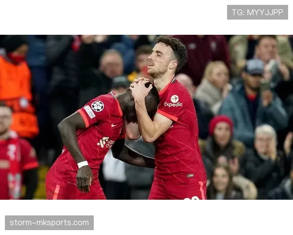 在利物浦体系下阿诺德与特莱斯进攻驱动形成差异趋势