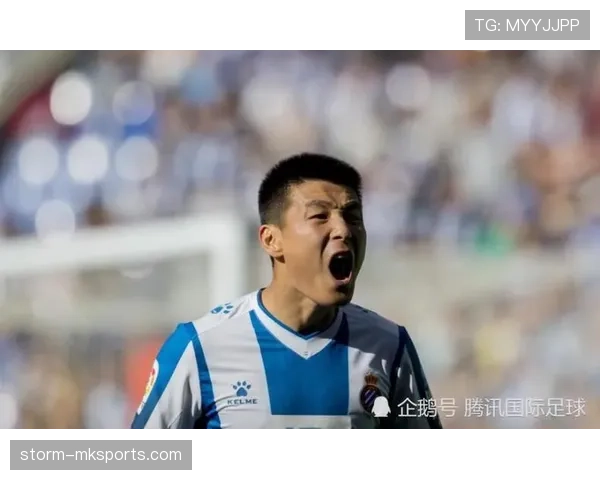 武磊这训练完直接路边摊撸串，自律人设塌了？