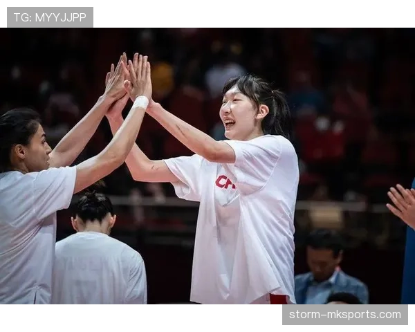 韩旭家里的生活照露出来了，跟她球场上的霸气差太多，谁能想到？